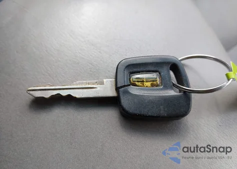 2002 Lincoln Continental z USA, uszkodzony, nr VIN 1LNHM97V22Y677113